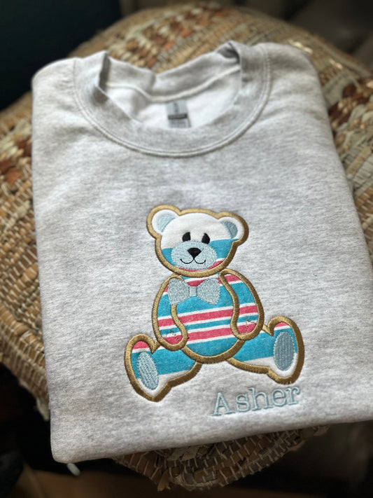 Mama embroidered baby outfit keepsake teddy bear applique sweatshirt, gift for mom, personalized mama shirt, mama sweatshirt baby clothes