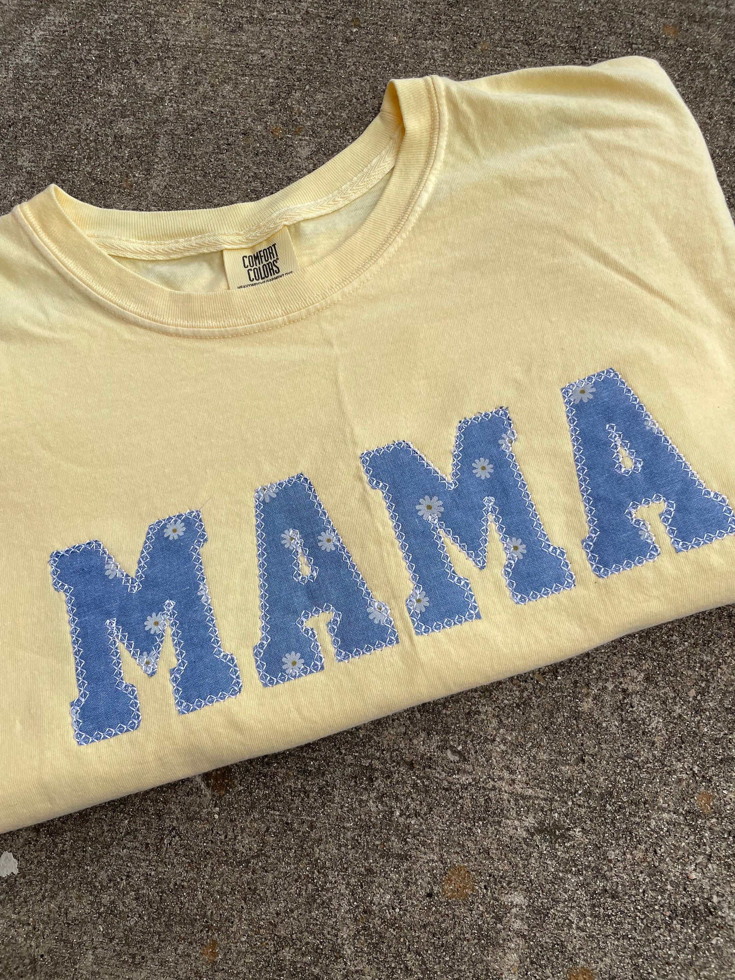 Mama appliqué Embroidered Shirt - Mama Embroidered Shirt - Personalized mom Embroidered Shirt - Spring Daisy Embroidery Mama Shirt