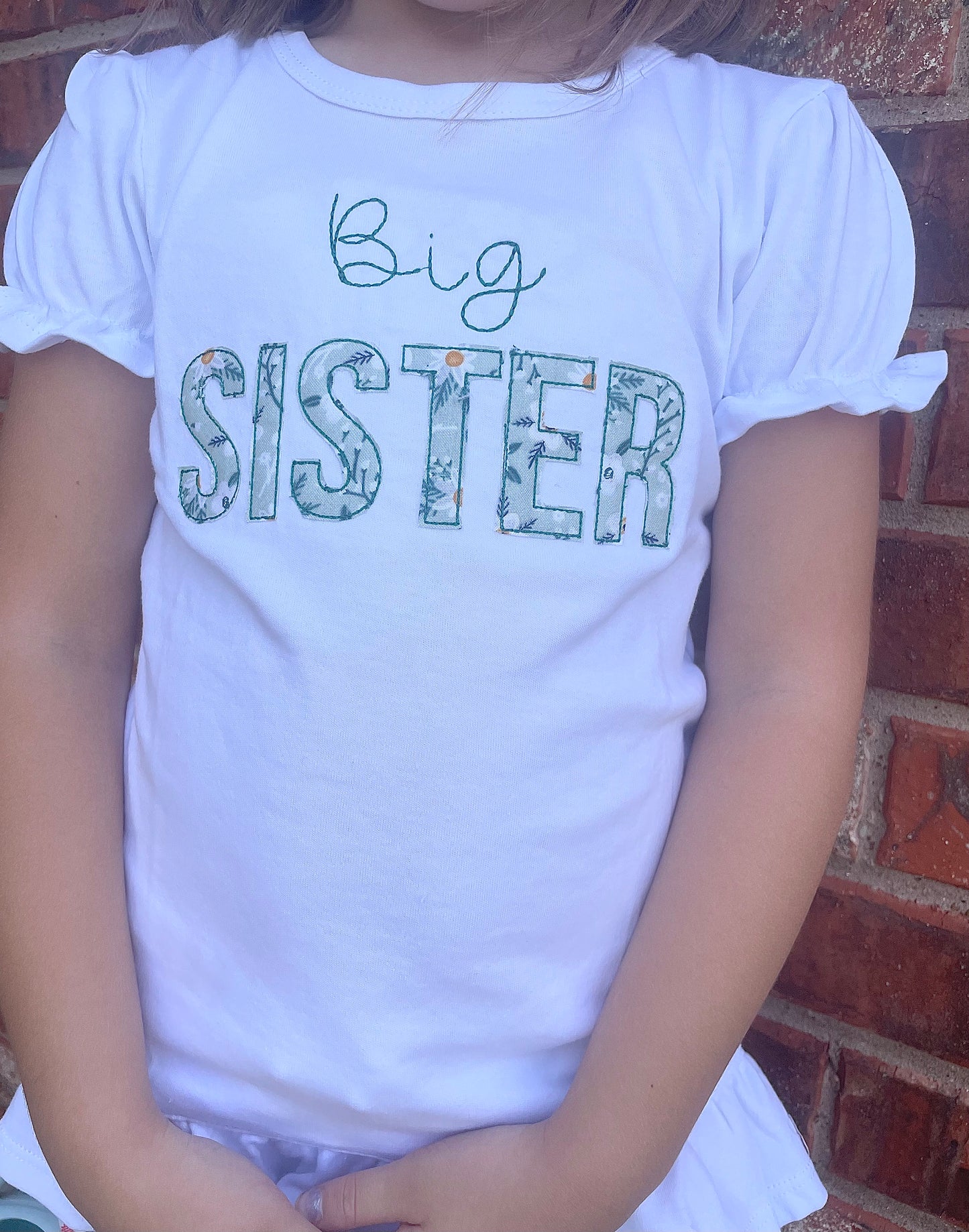Big Sister Floral Embroidered Shirt - Sibling Pregnancy Announcement - Sister Newborn set