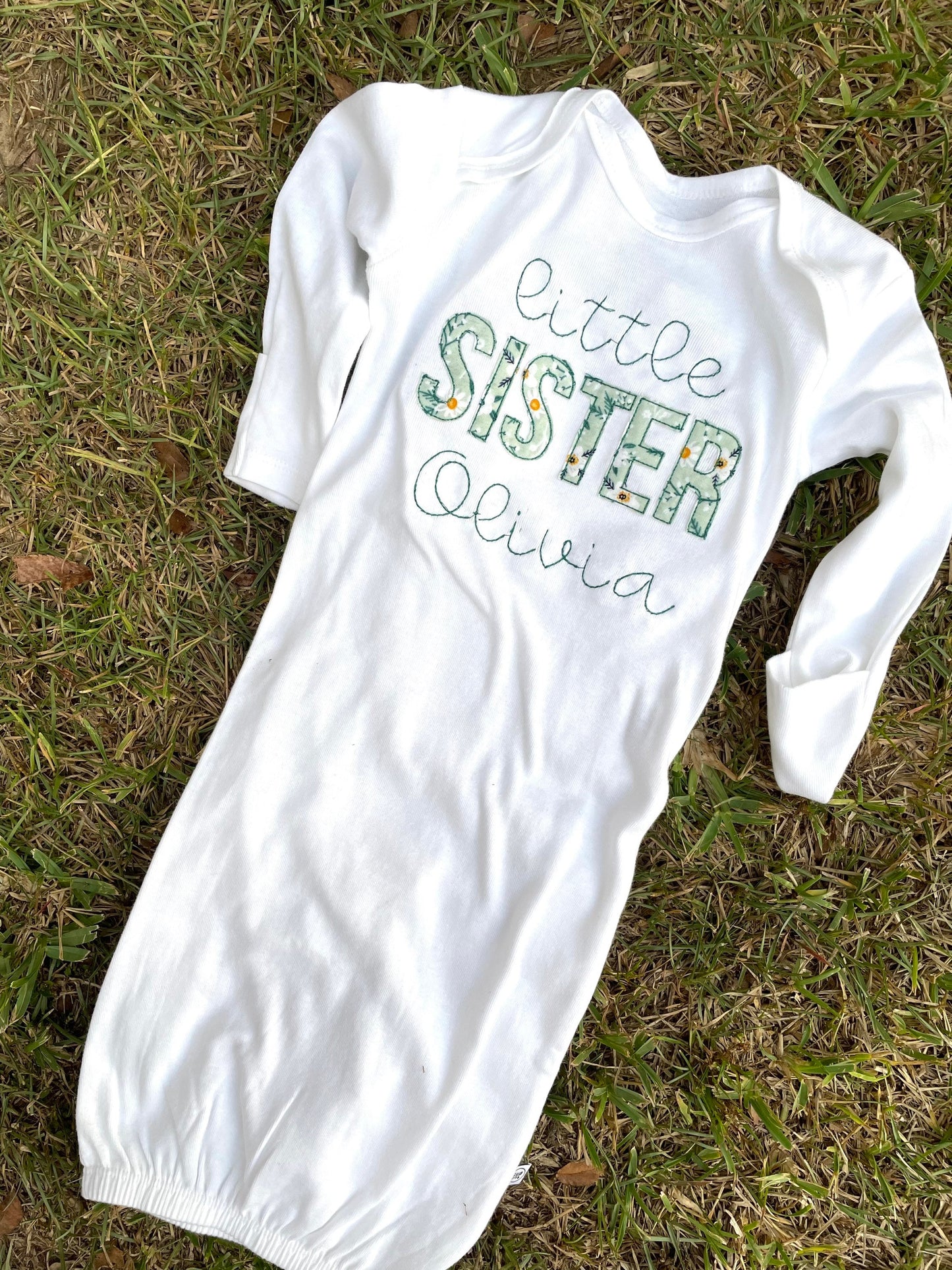 Little Sister Floral Embroidered Shirt - Sibling Pregnancy Announcement - Sister Newborn set