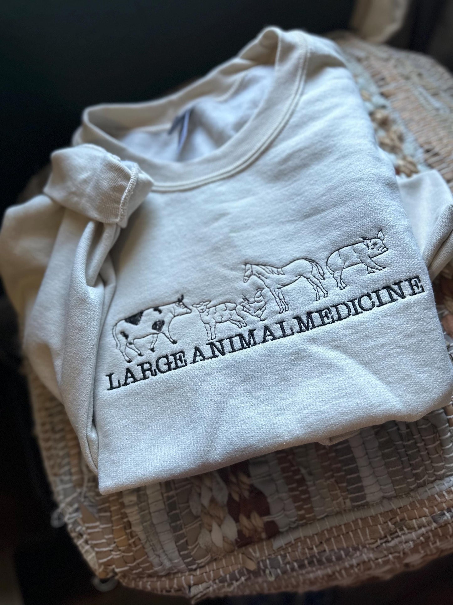 Embroidered Large Animal Pullover - veterinarian medicine Sweatshirt - animal hospital Sweatshirt - Country Vet - Farm Vet Tech